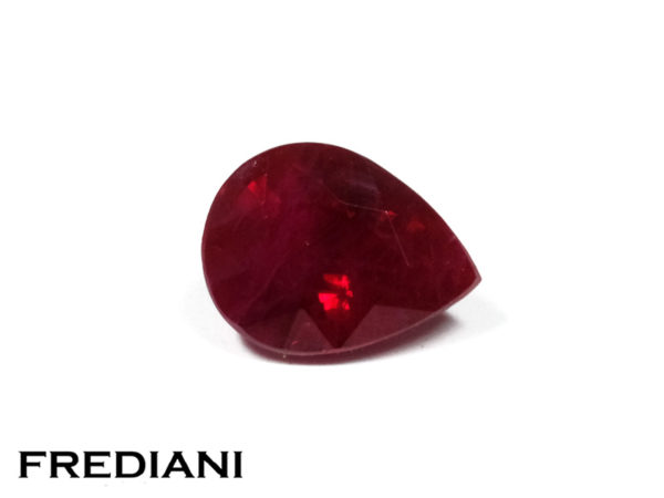 Rubis poire certifié Birman 80x62 de 1.53 carat