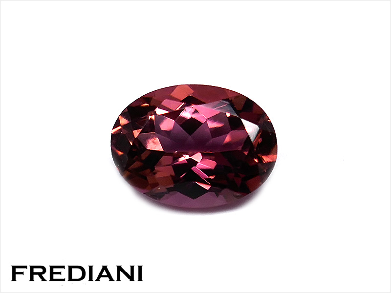 Tourmaline rose ovale naturelle
