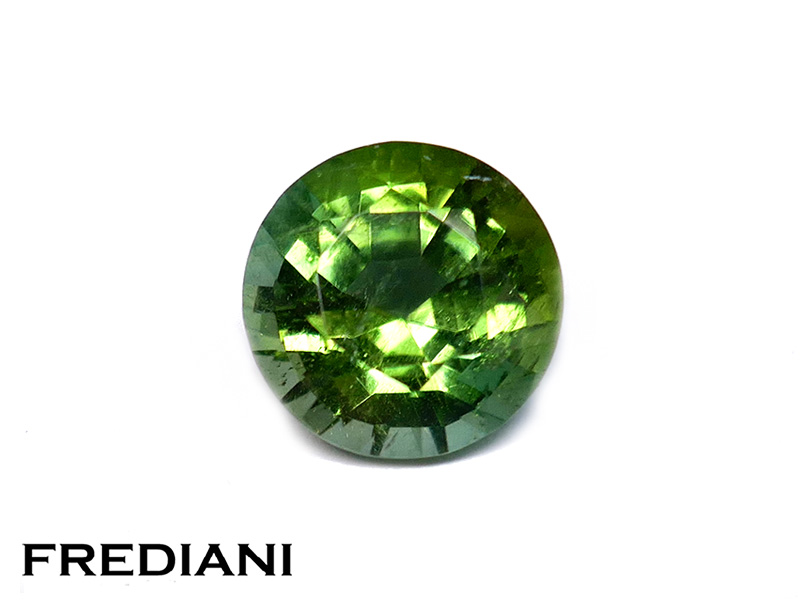 Tourmaline verte ronde naturelle