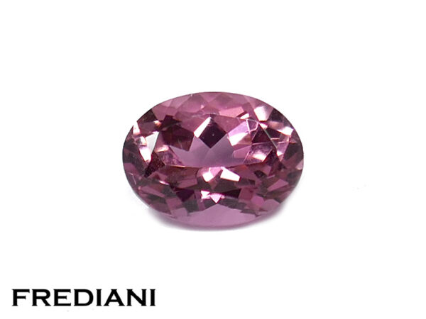 Tourmaline rose ovale naturelle