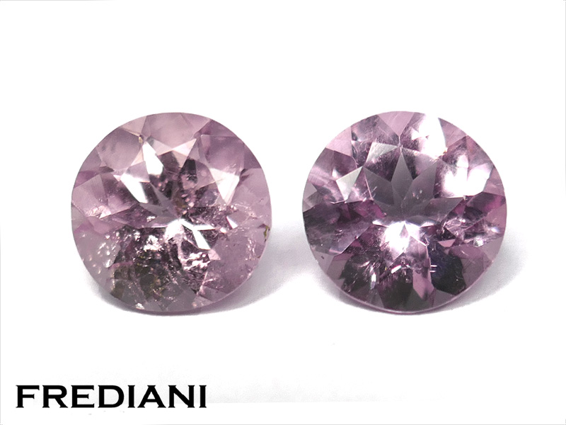Paire de tourmalines roses rondes naturelles