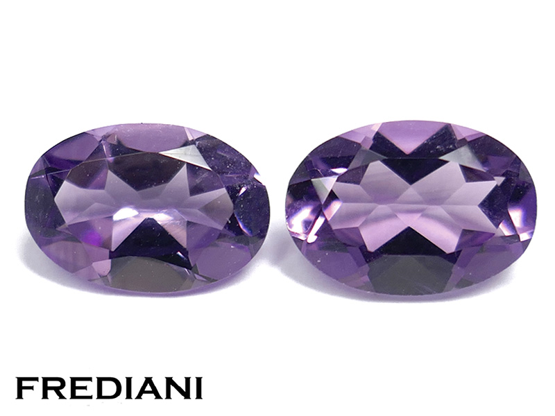 Paire d'améthystes ovales naturelles