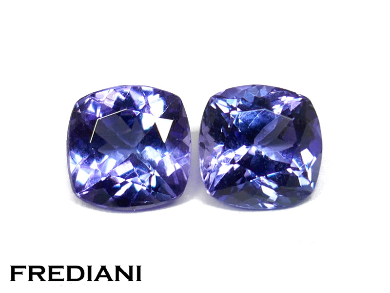 Paire de tanzanites coussins carrés