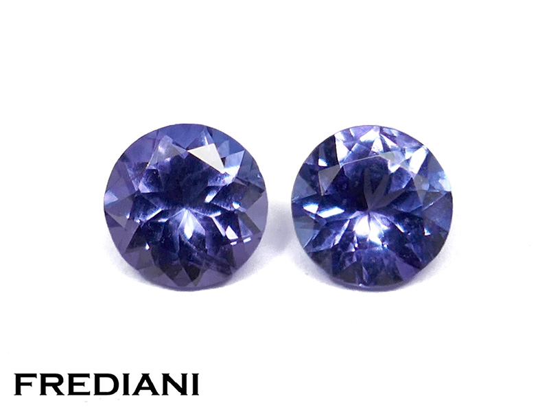 Paire de tanzanites rondes