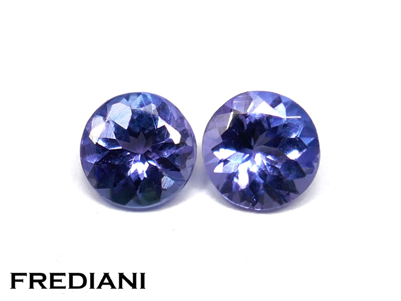 Paire de tanzanites rondes