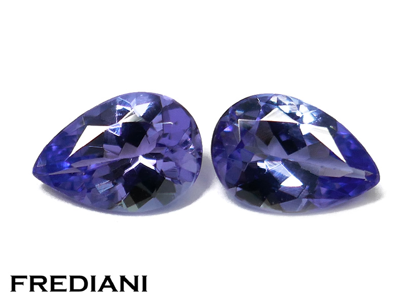 Paire de tanzanites poires