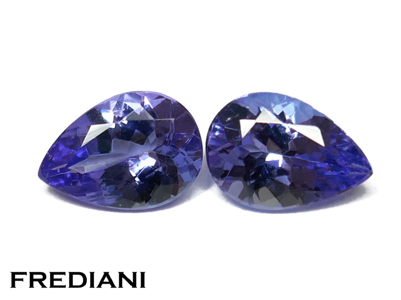 Paire de tanzanites poires