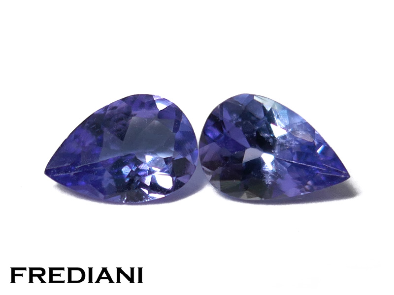 Paire de tanzanites poires
