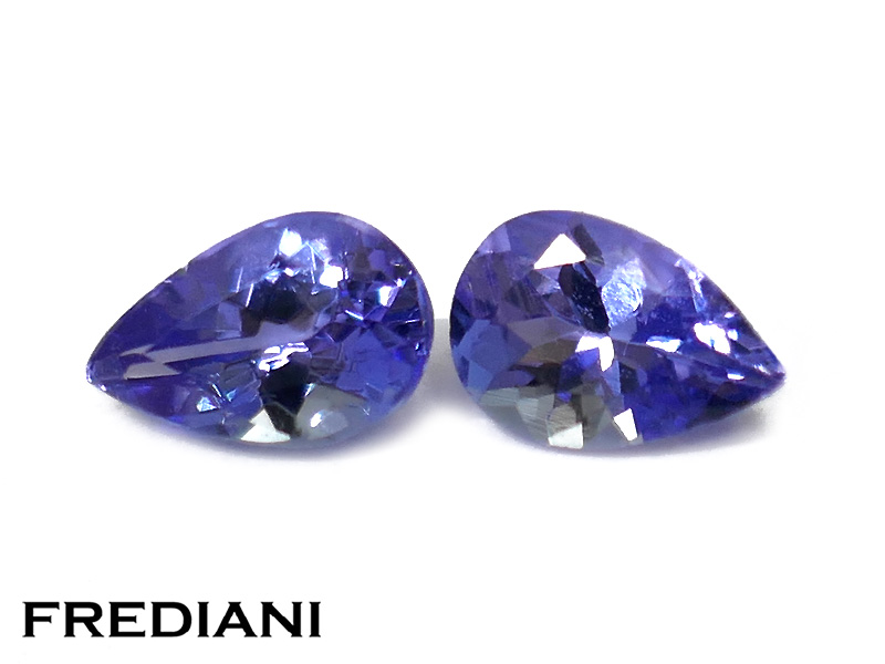 Paire de tanzanites poires