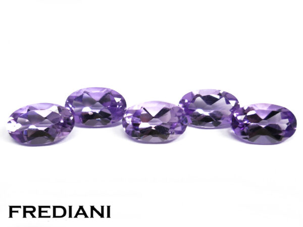 5 Améthystes ovales naturelles