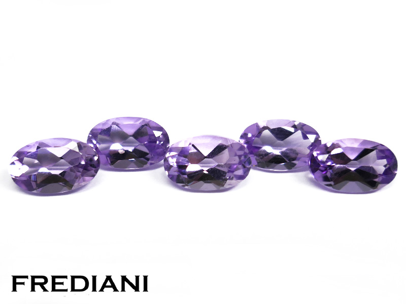 5 Améthystes ovales naturelles