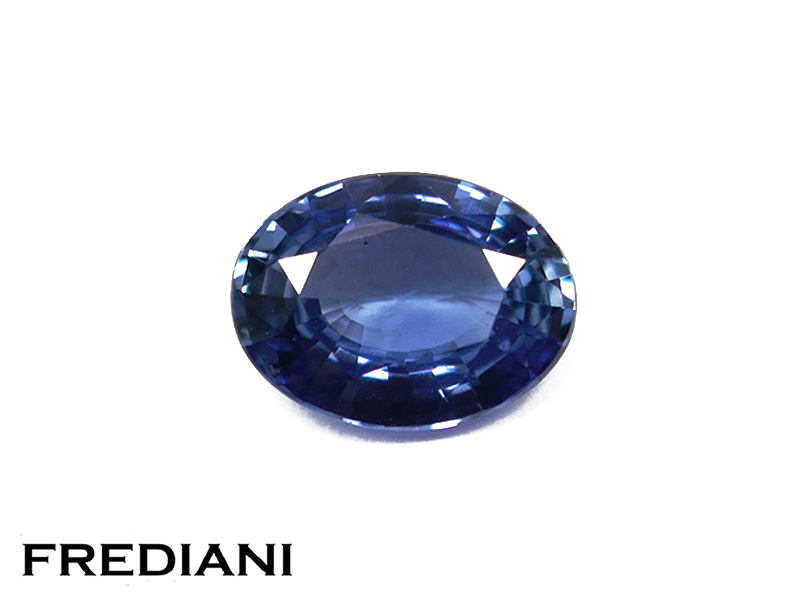 Saphir bleu ovale
