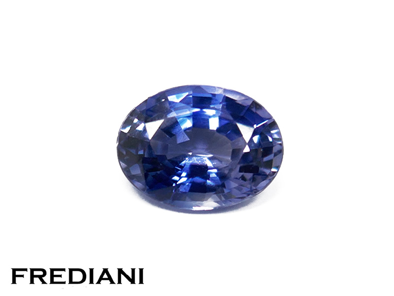 Saphir bleu ovale