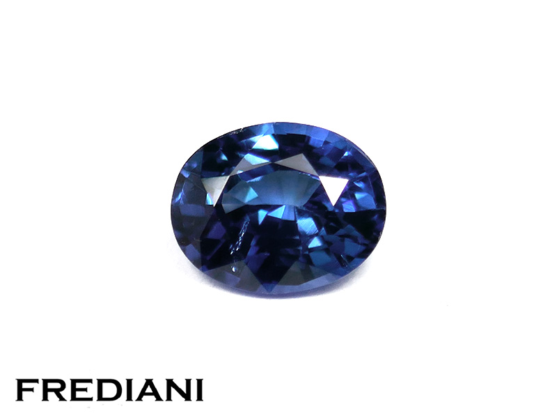Saphir bleu ovale
