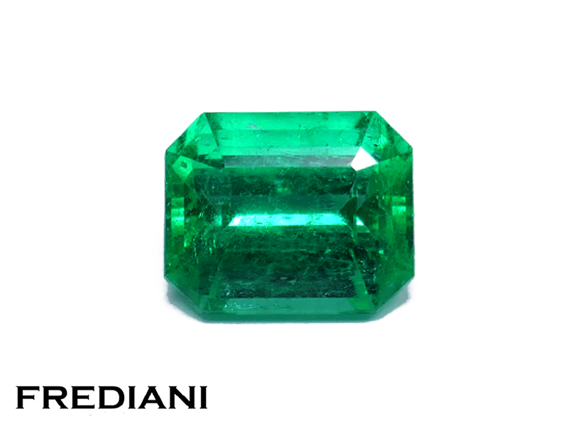 Emeraude rectangulaire certifiée