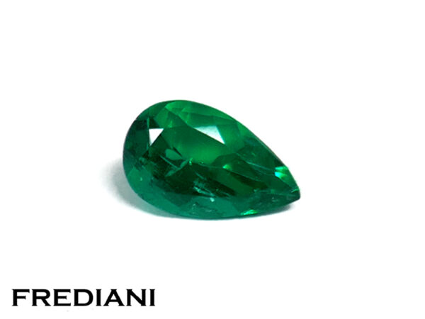 Emeraude poire de colombie