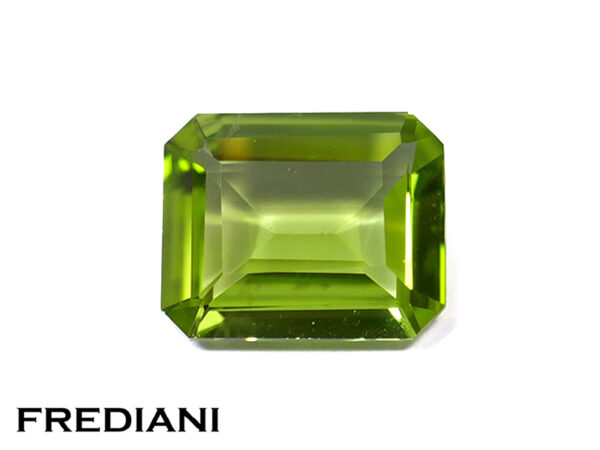 Péridot rectangulaire naturel