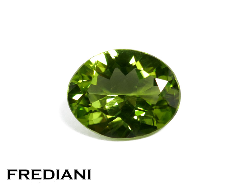 Péridot ovale naturel