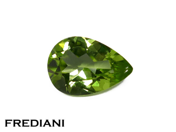 Péridot poire naturel 10x7 de 1.80 carat