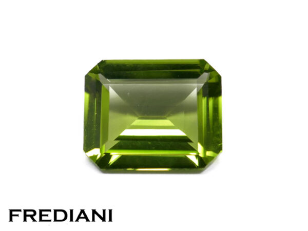 Péridot rectangulaire naturel