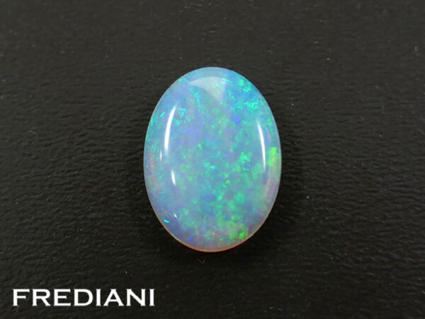 Opale cristal d'Australie cabochon naturelle