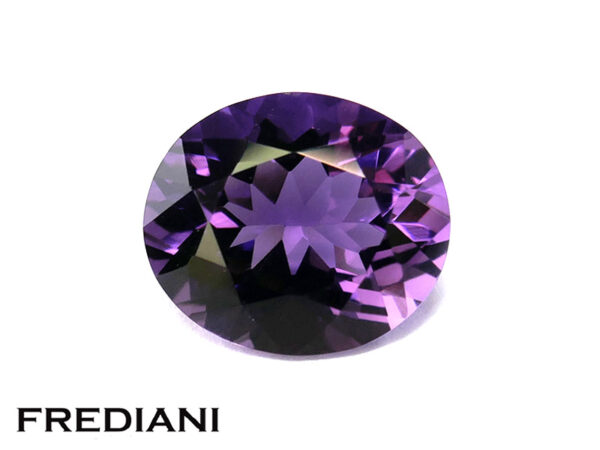 Améthyste ovale naturelle 140x120 de 7.25 carats