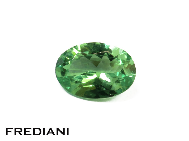 Grenat tsavorite ovale naturel