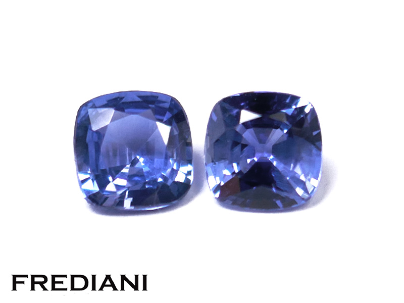 Paire de saphirs bleus coussins