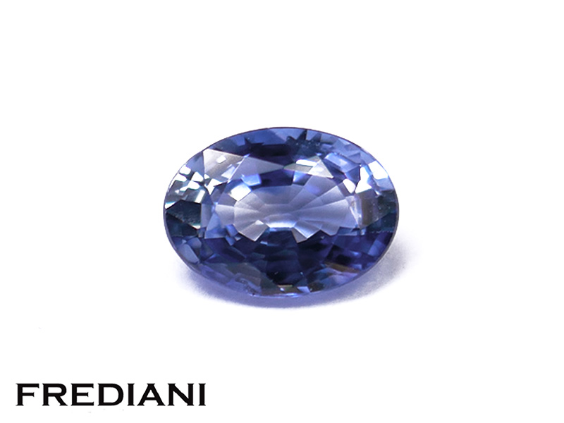 Saphir bleu ovale