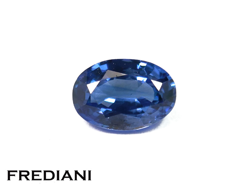 Saphir bleu ovale