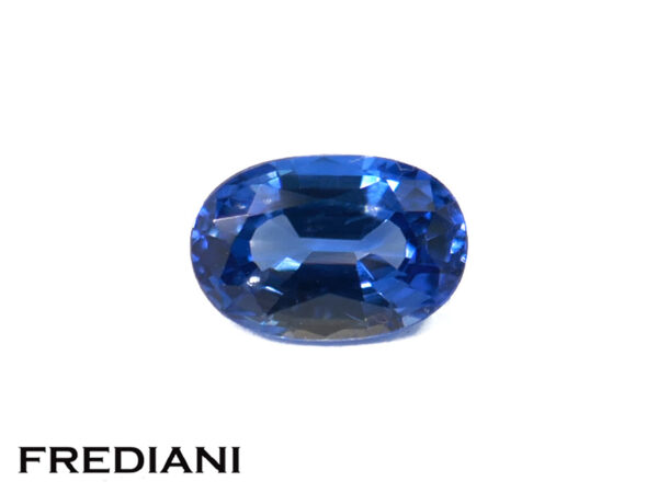Saphir bleu ovale 62x42 de 0.71 carat