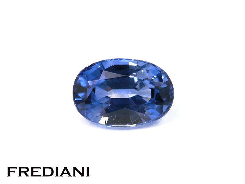 Saphir bleu ovale