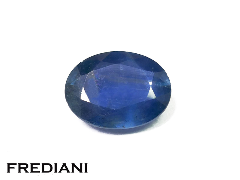Saphir bleu ovale