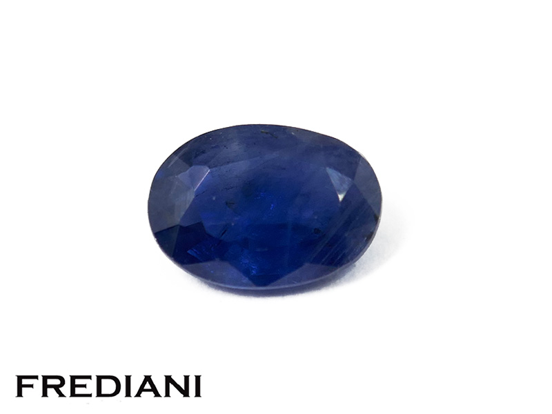 Saphir bleu ovale