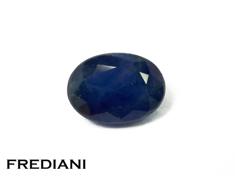 Saphir bleu ovale