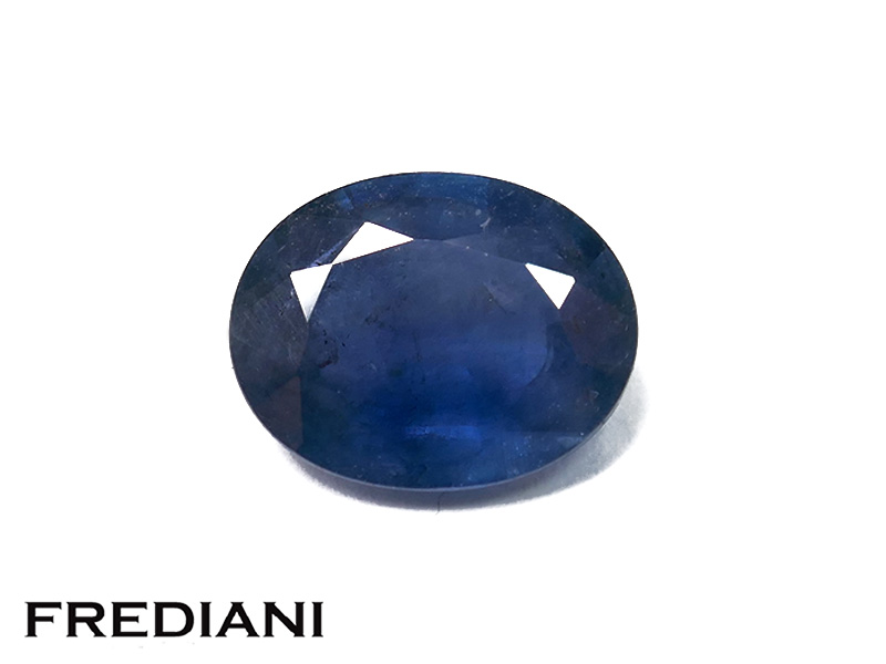 Saphir bleu ovale