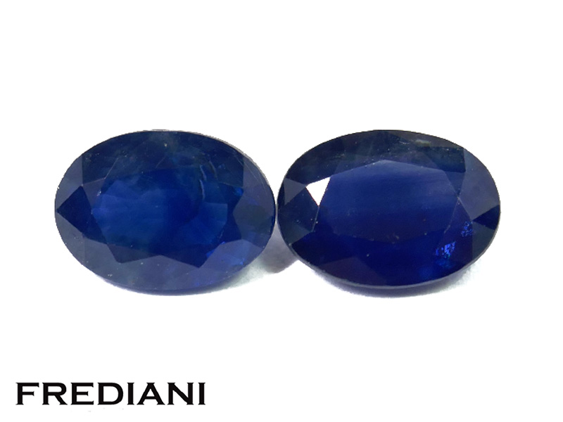Paire de saphirs bleus ovales