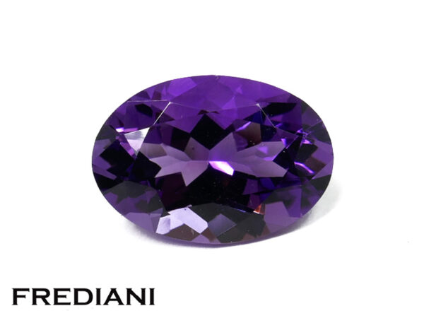 Améthyste ovale naturelle 142x100 de 5.46 carats