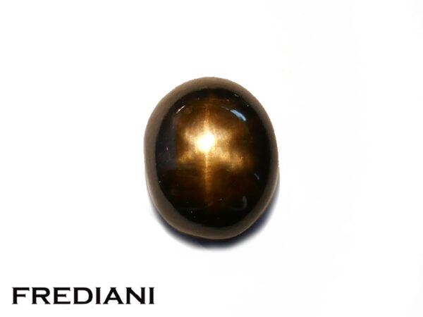 Saphir noir étoilé naturel 90x71 de 2.73 carats
