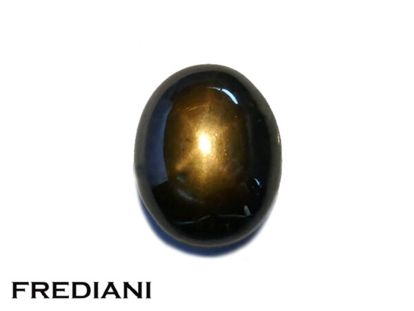 Saphir noir étoilé naturel 122x102 de 7.44 carats