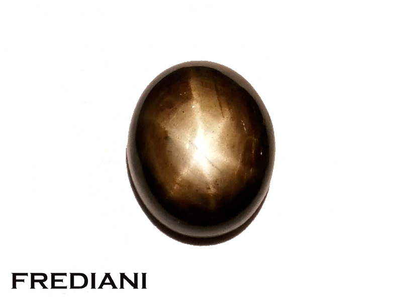 Saphir noir étoilé naturel