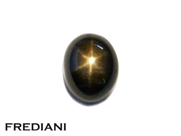 Saphir noir étoilé naturel 89x72 de 2.93 carats