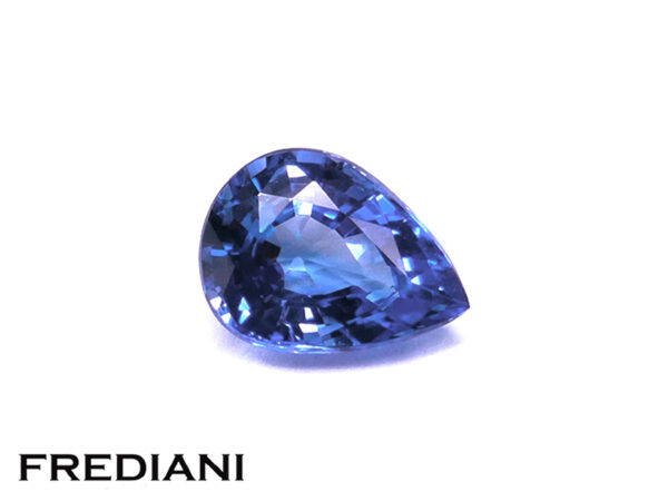 Saphir bleu poire 73x55 de 1.07 carat