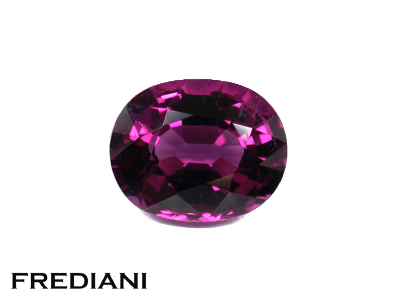 Grenat rhodolite ovale naturel