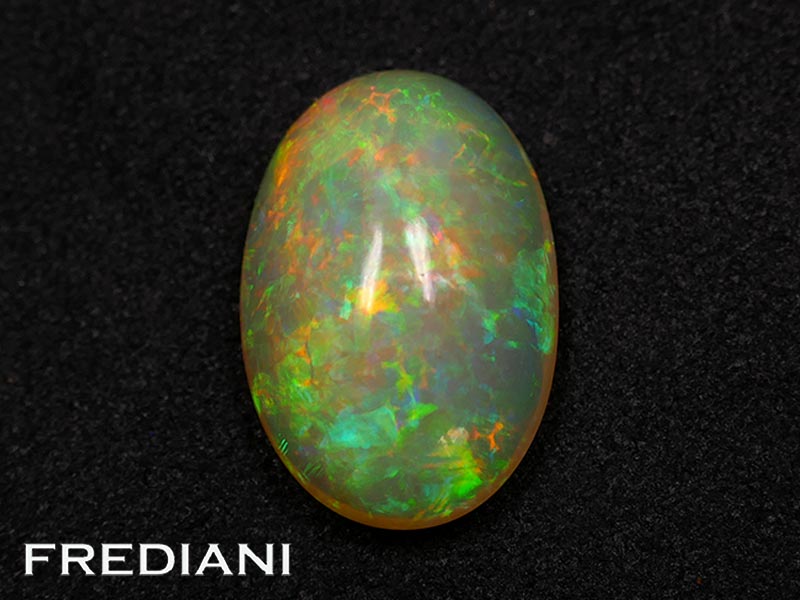 Opale ovale cabochon naturelle