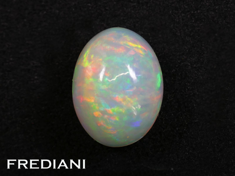Opale ovale cabochon naturelle