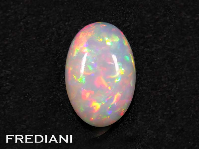 Opale ovale cabochon naturelle