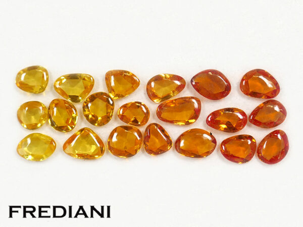 Lot de 20 saphirs jaunes à orangés taille rose 19.05 carats