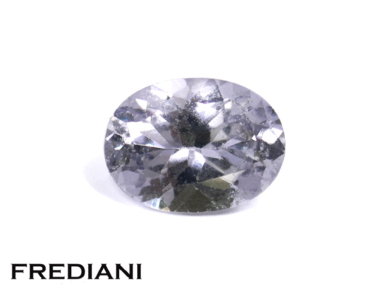 Spinelle gris ovale naturel