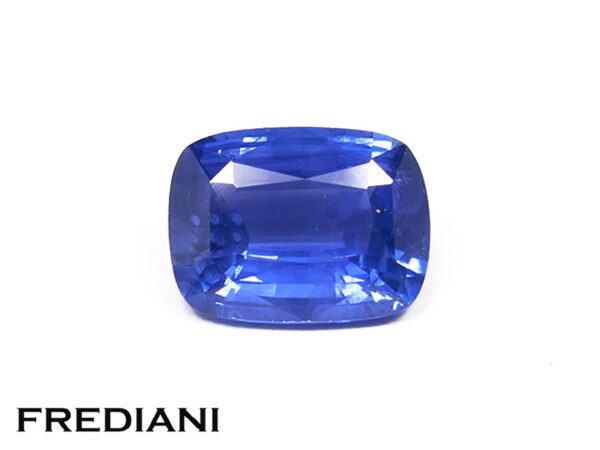 Saphir bleu coussin certifié 87x66 de 2.08 carats